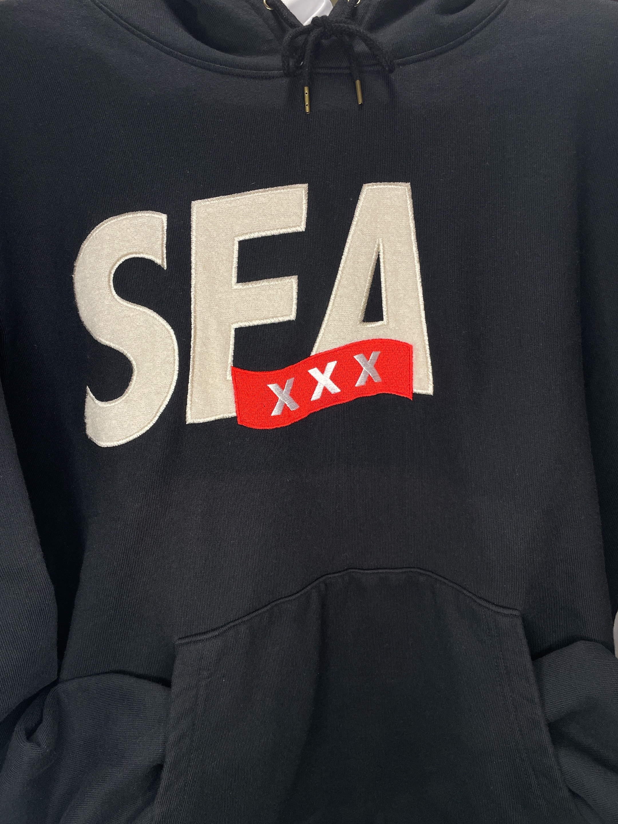 ウィンダンシー ゴッドセレクション トリプルエックス フーディー "ブラック"