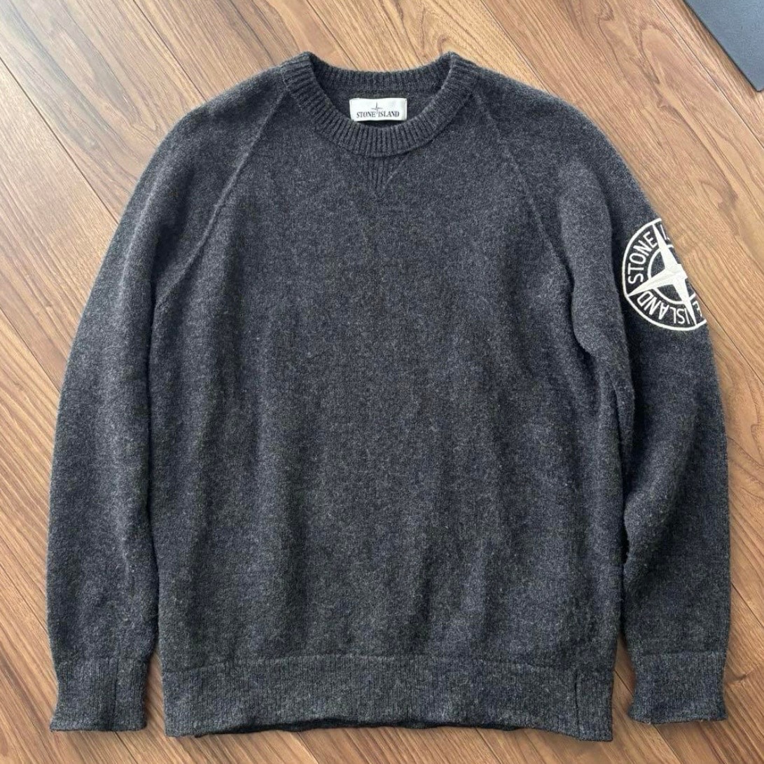 stone island ダークグレー セーター