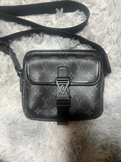 ルイヴィトン モノグラム シャドウ ゲットアウェイ メッセンジャー M12516 ショルダーバッグ