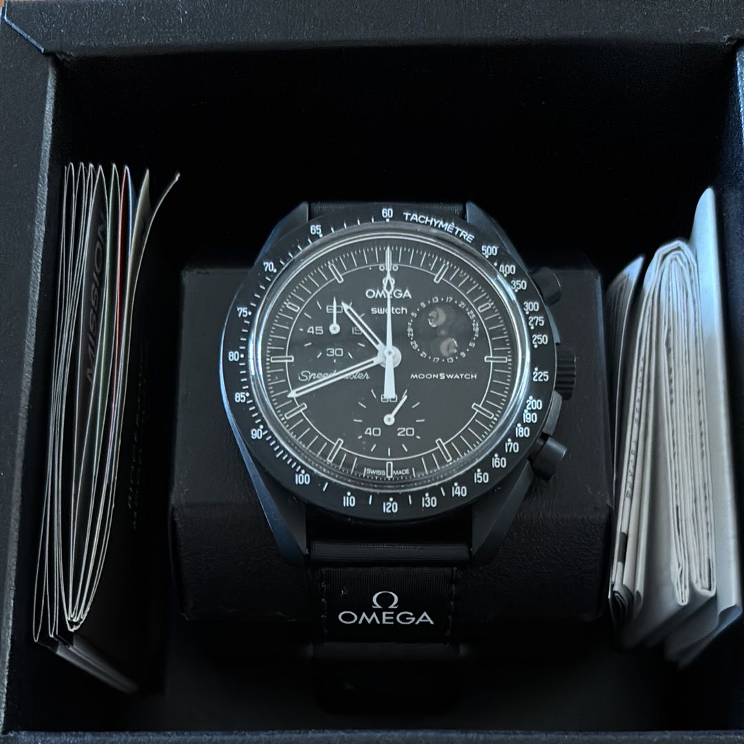 Snoopy x OMEGA x Swatch BIOCERAMIC MoonSwatch Mission To The Moonphase "Black" SO33B700