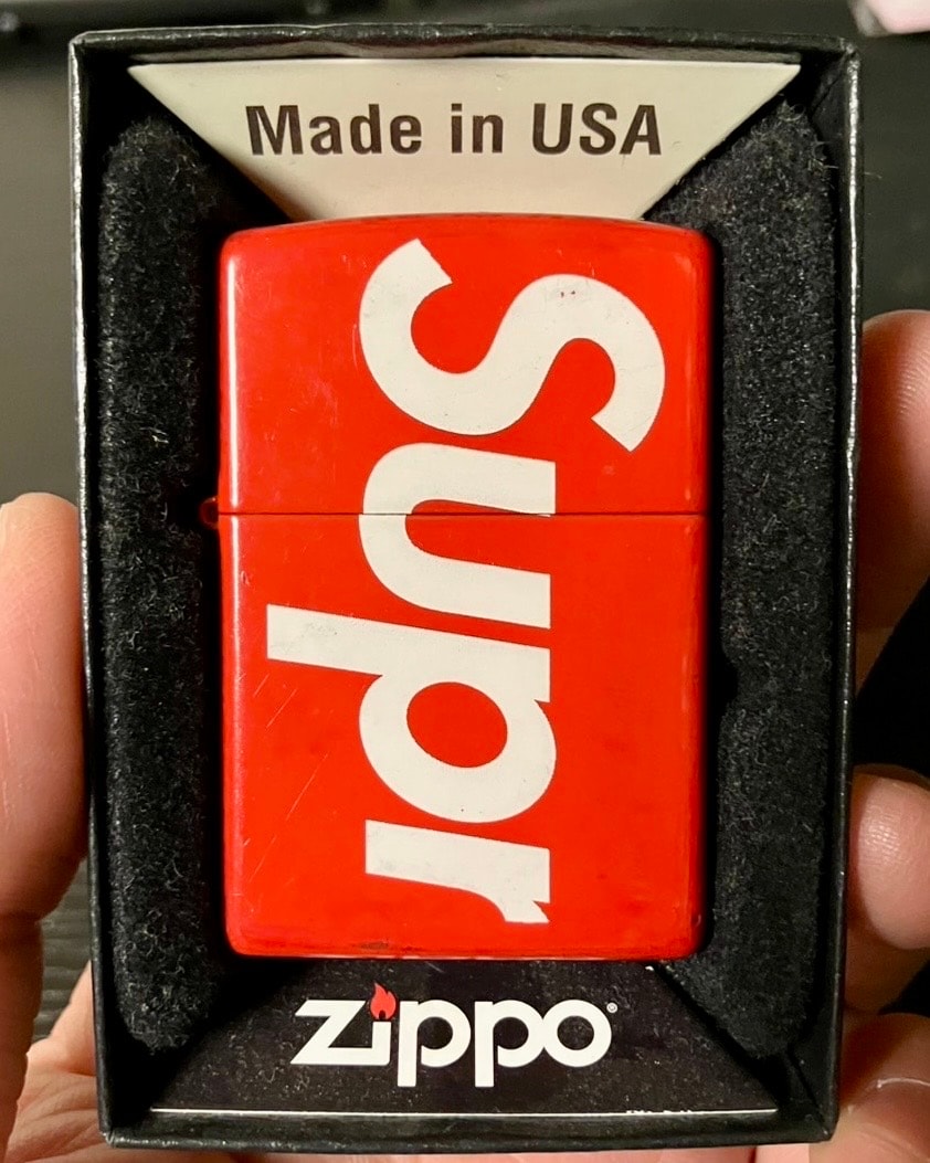 Supreme Logo Zippo "Red"