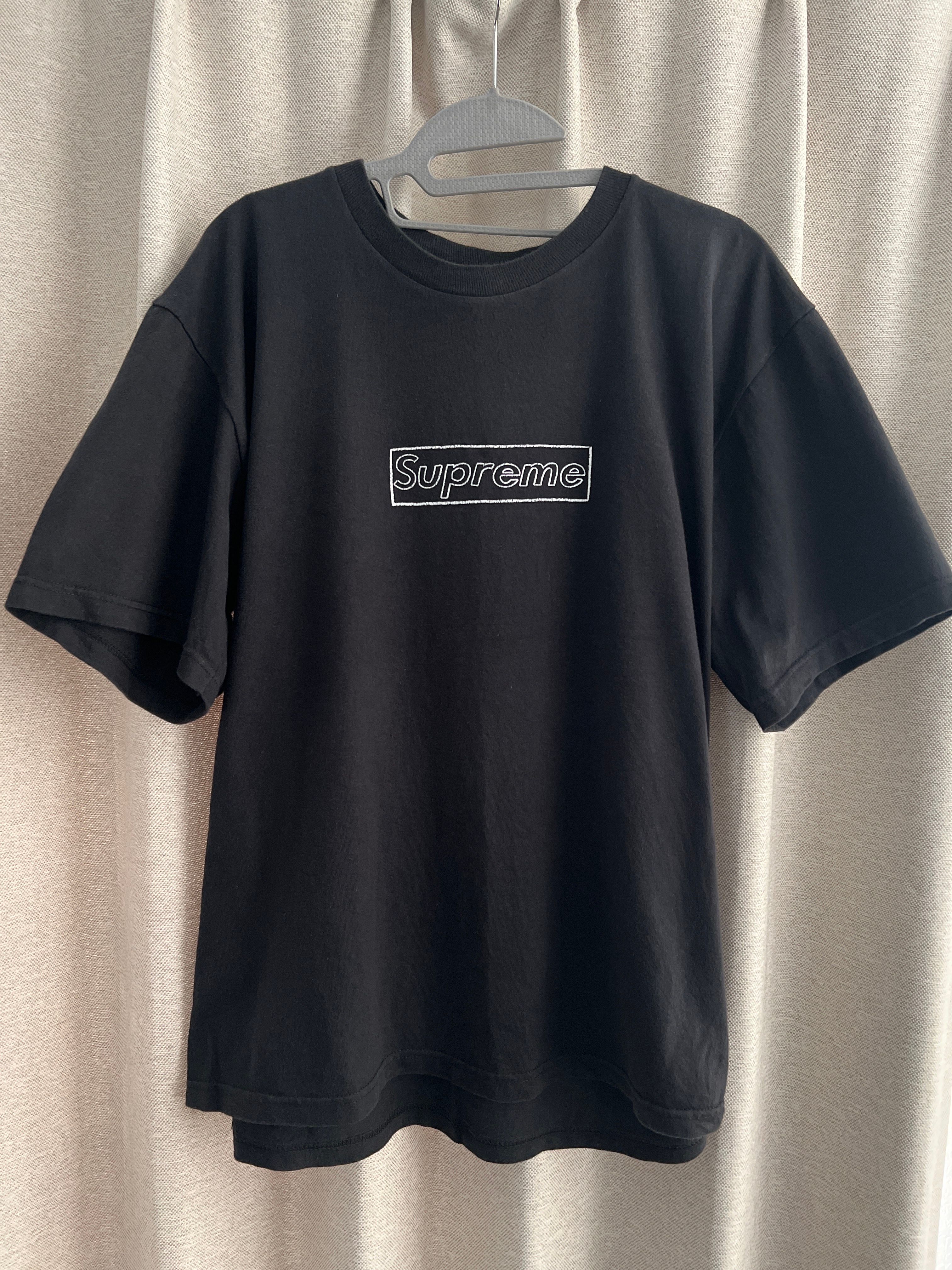 Supreme KAWS Chalk Logo Tee "Black"