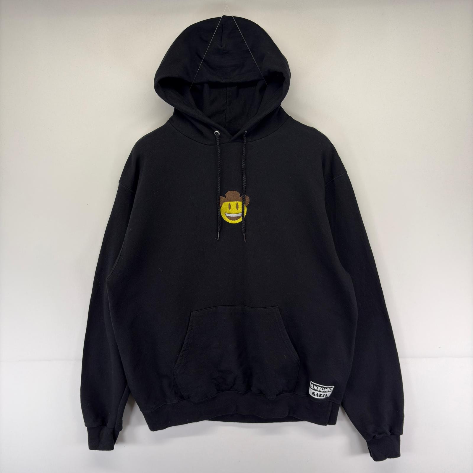 古着 チャンピオン Champion パーカー プルオーバー 刺繍 スウェット スマイル ニコ L  ブラック系 メンズ