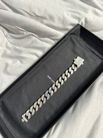 ロゴ刻印チェーンブレスレット