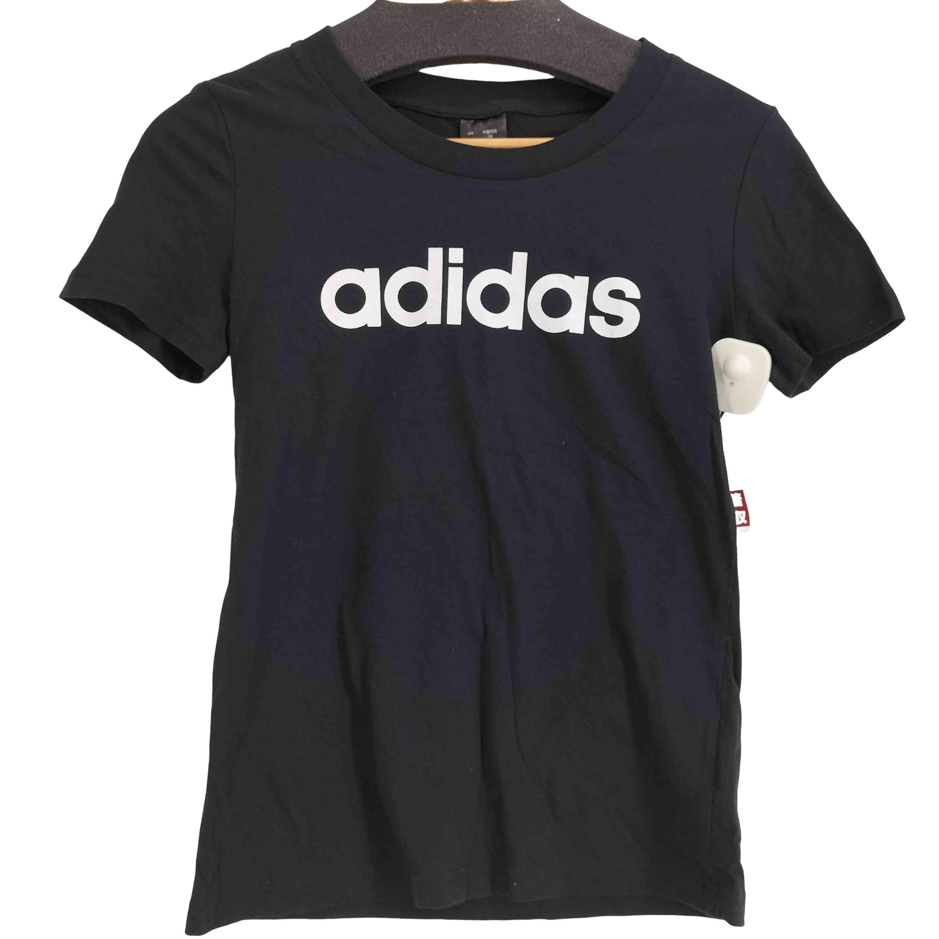 ロゴT エッセンシャルズ リニア Tシャツ【1142755494921】
