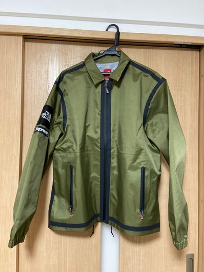 Supreme x The North Face Summit Series Outer Tape Seam Coaches Jacket "Olive"