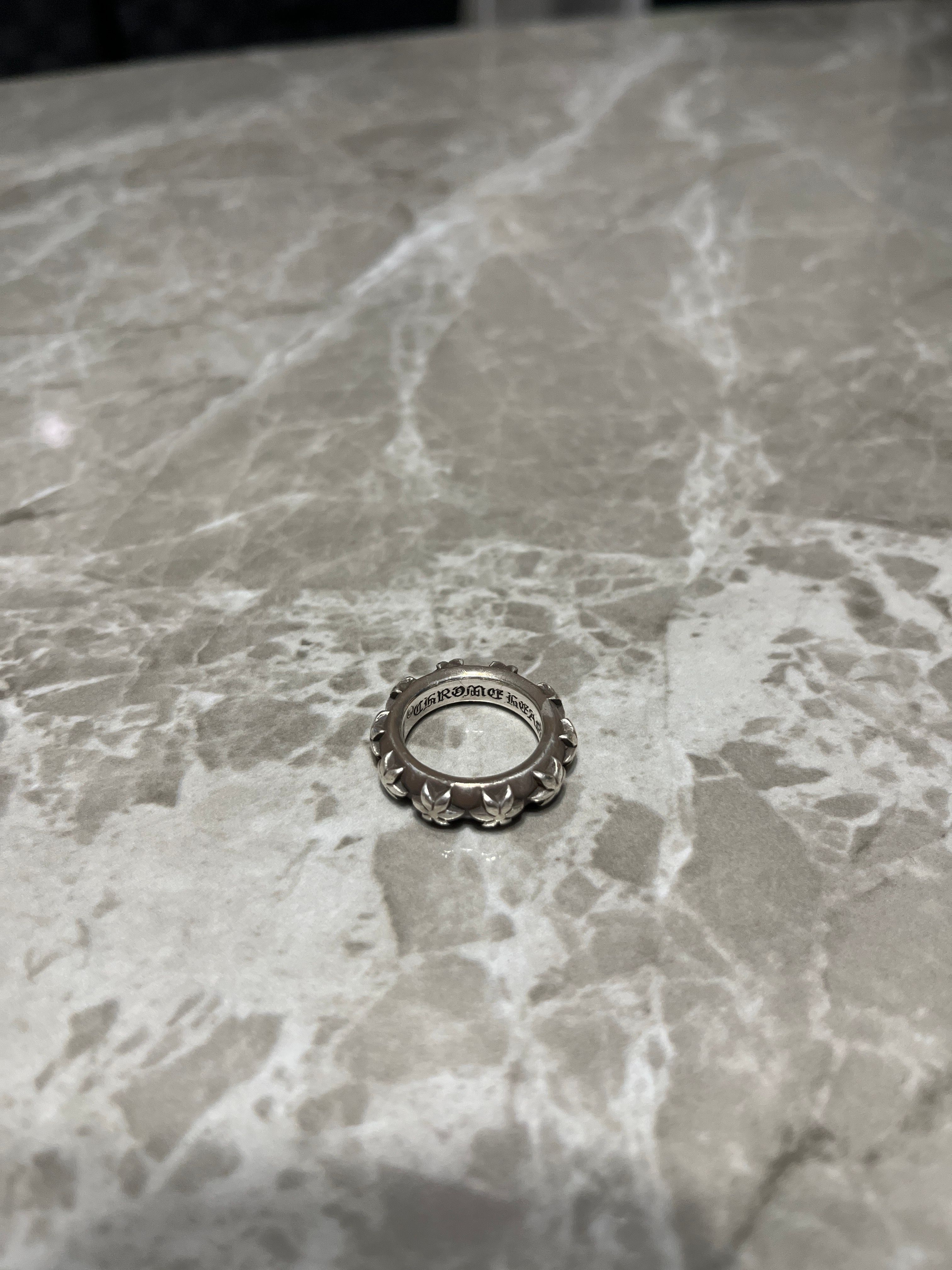 Chrome Hearts Star Band Ring "Silver"