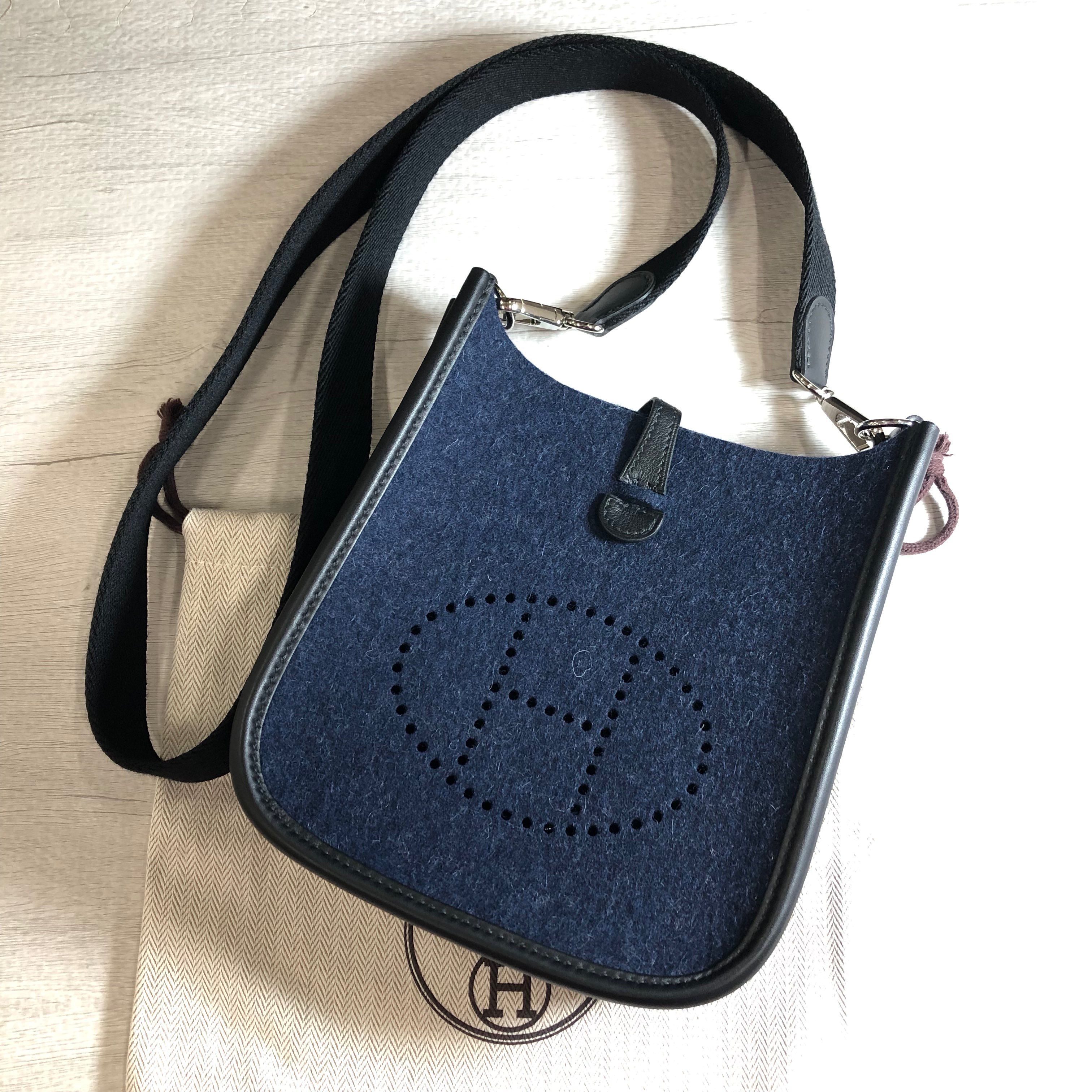 Hermes Evelyne 1 Felt "Navy"