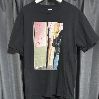 Supreme Model Tee "Black"