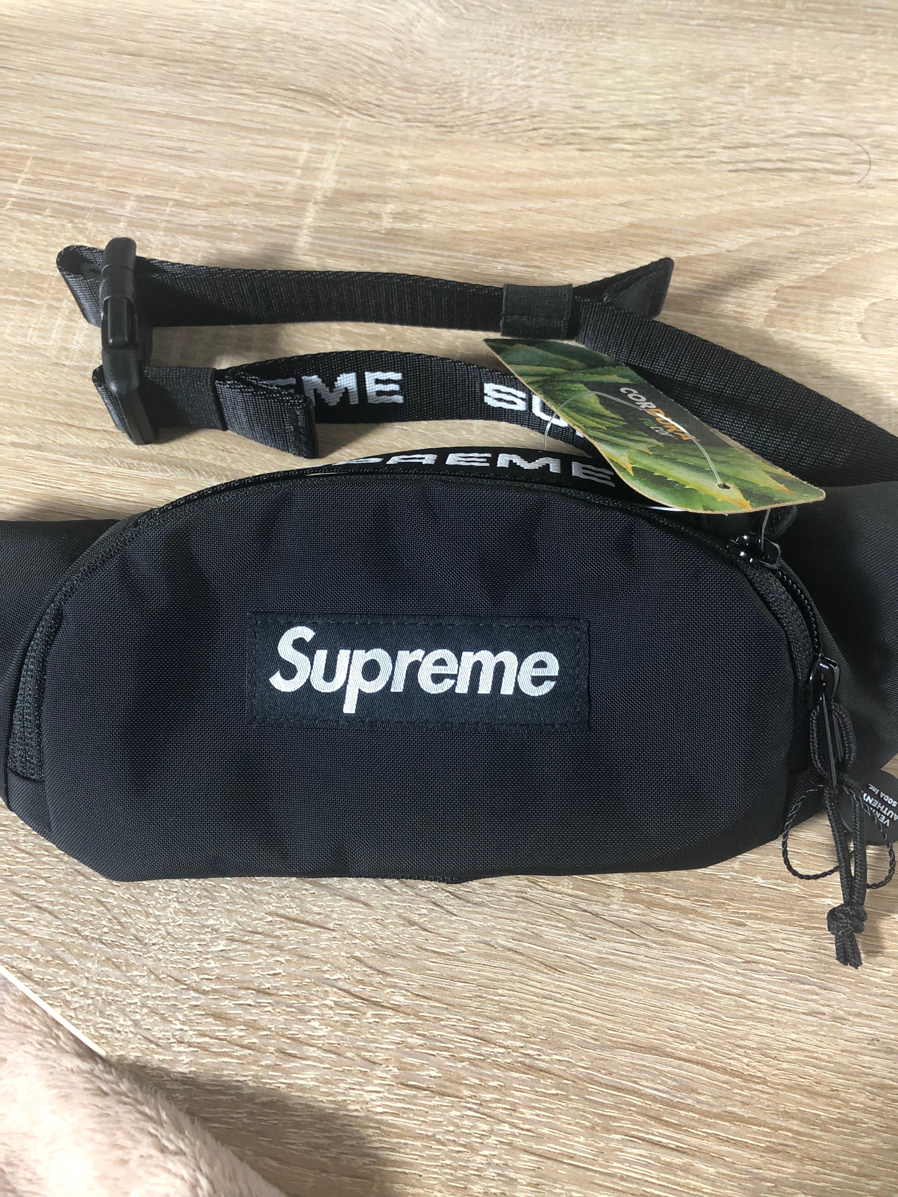 Supreme FW22 Small Waist Bag 