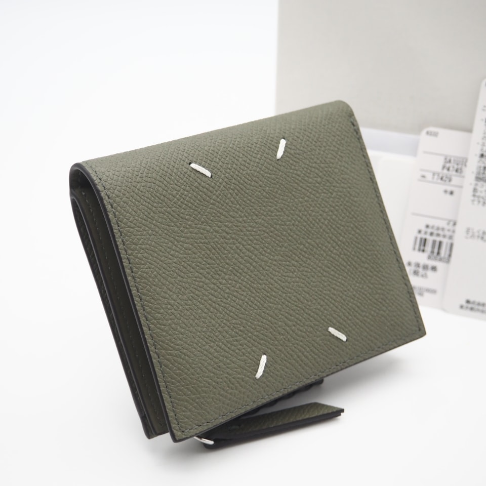 極美品 MAISON MARGIELA メゾンマルジェラ 4ステッチ フリップフラップウォレット SA1UI0020 二つ折り財布 カーキ カーフレザー メンズ