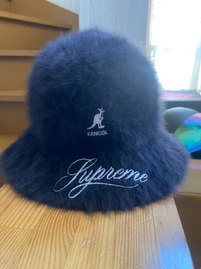 Supreme / Kangol Furgora Casual "Black"