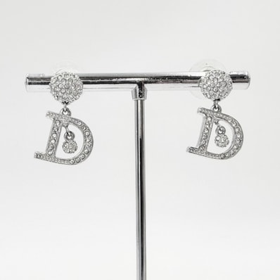 Christian Dior(クリスチャンディオール)Dロゴ ヴィンテージ スイングピアス ラインストーン シルバーカラー