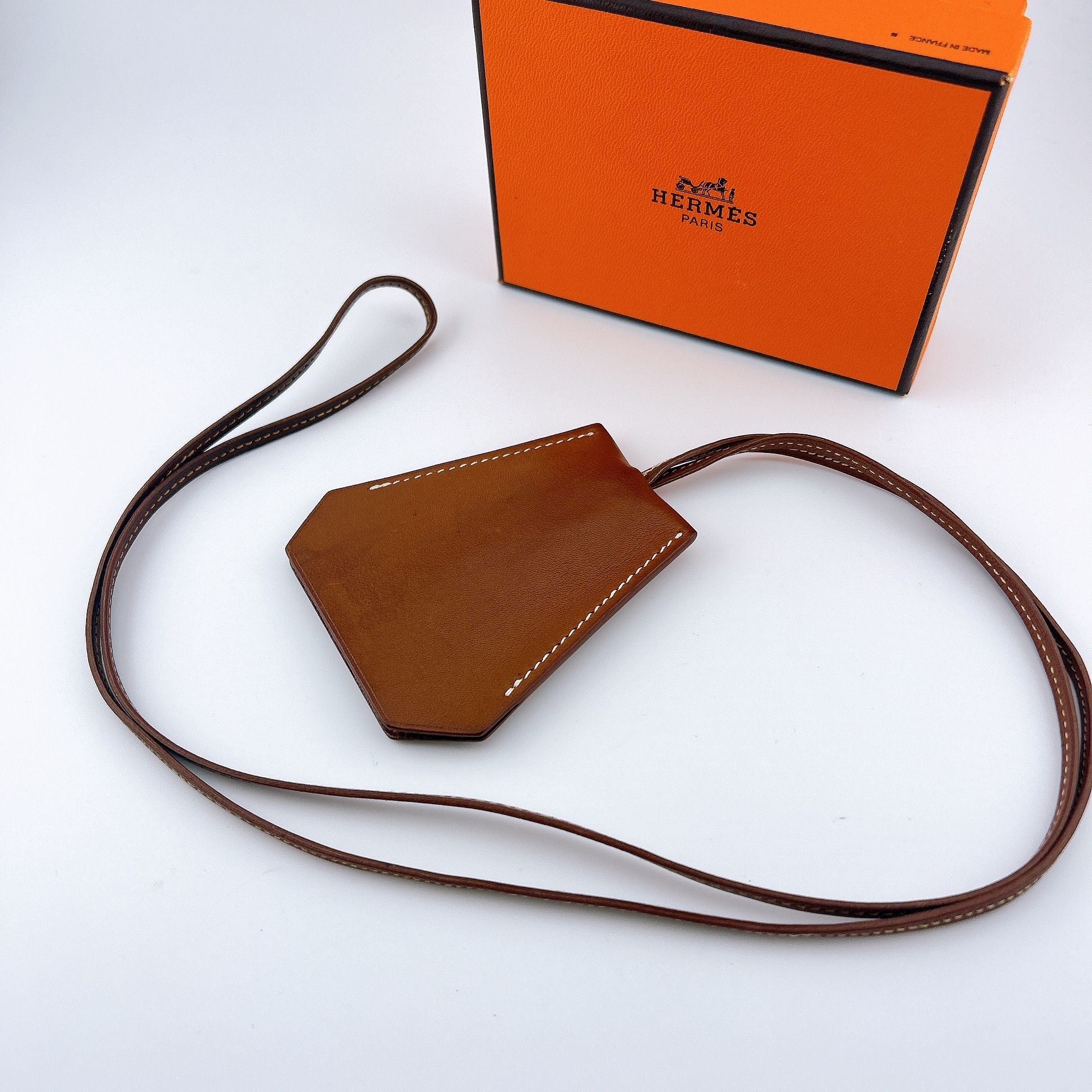 エルメス つきで キーリング付き クロシェット レザー ブラウン  