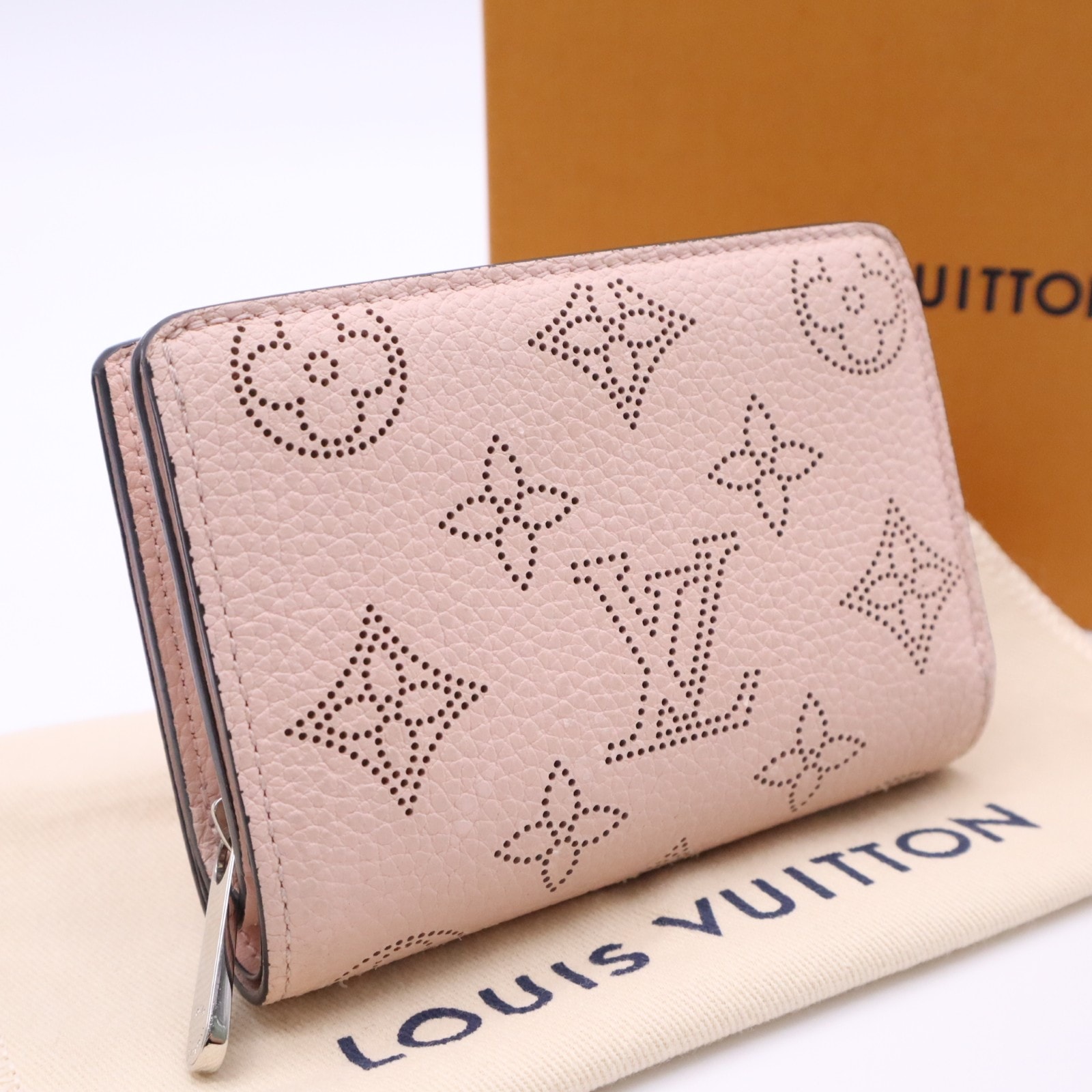美品 LOUIS VUITTON ルイ・ヴィトン マヒナ ポルトフォイユ クレア ジャスミン ピンク M82758 二つ折り財布 ピンク カーフレザー レディース