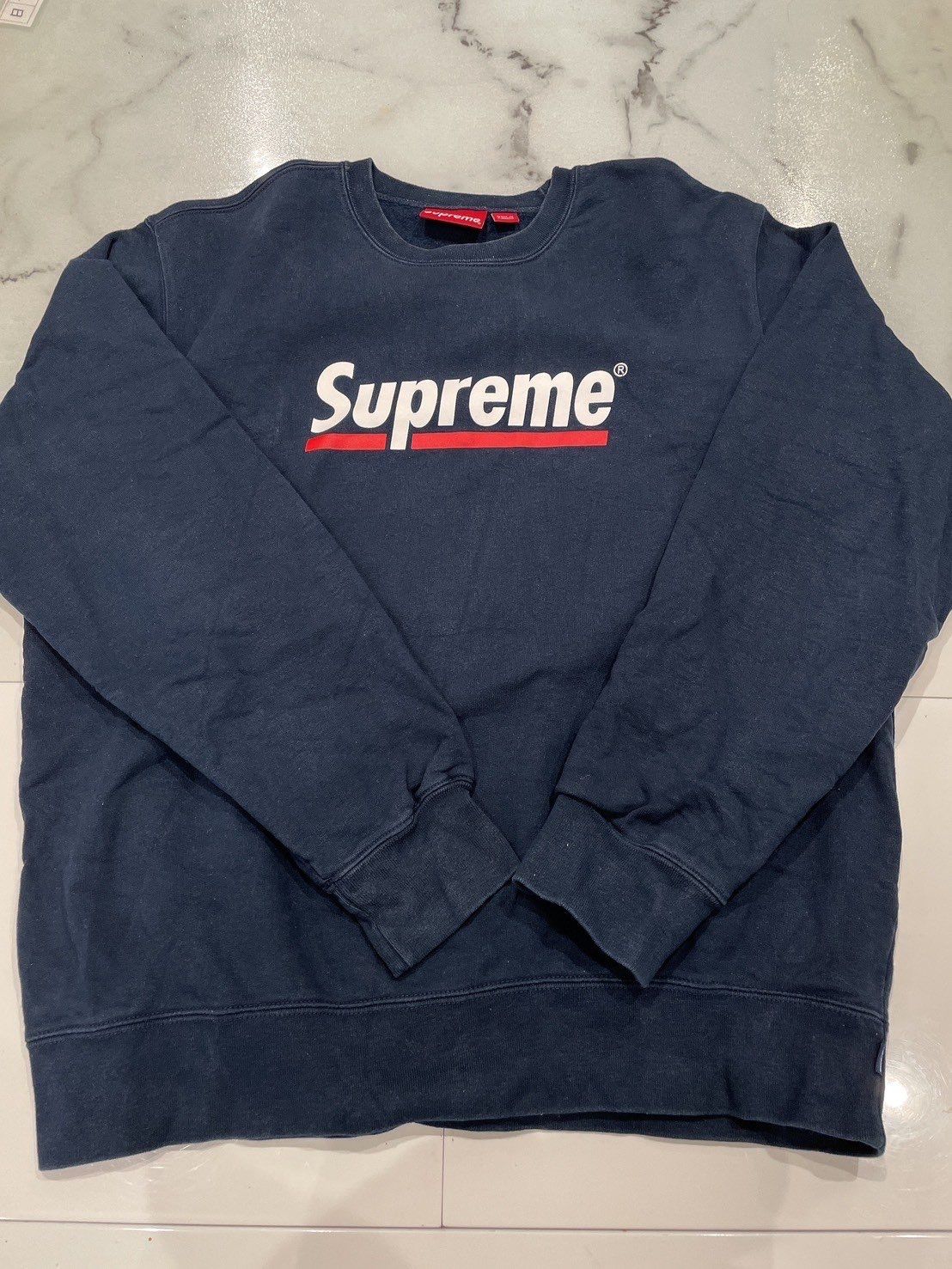 【値下げしました】シュプリーム アンダーライン クルーネック黒M Supreme Washed Box Logo Crewneck 