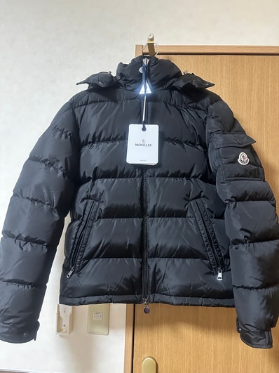 MONCLER Maya Matte Short Down Jacket "Black"