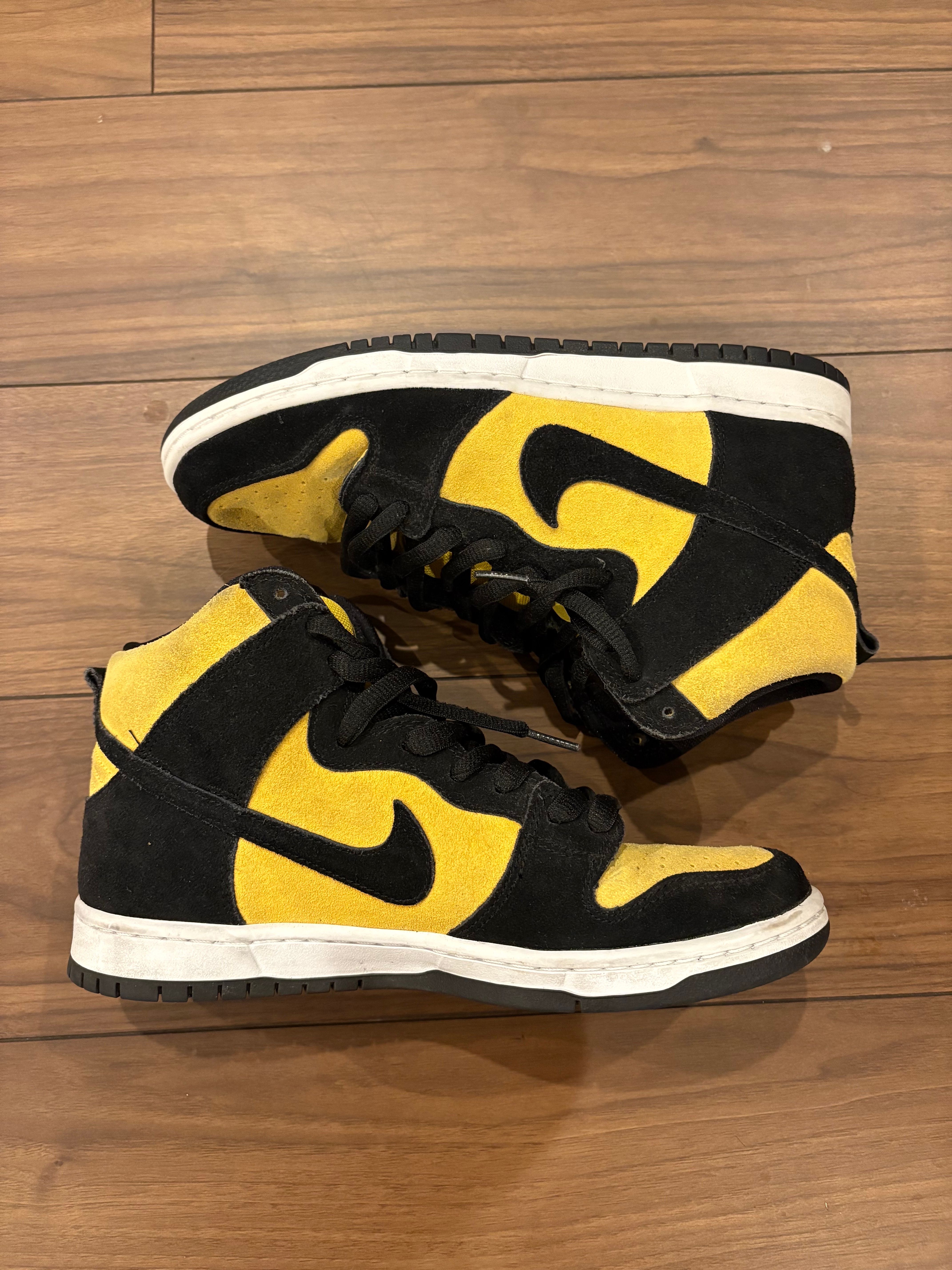 NIKE SB DUNK HIGH "MAIZE AND BLACK"