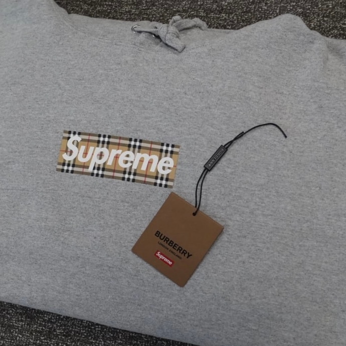 Supreme / Burberry Box Logo Hooded Sweatshirt "Heather Grey"