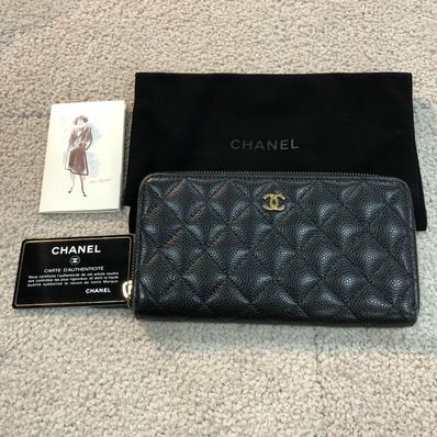CHANEL Caviar Skin Matelasse Chain Wallet "Black"
