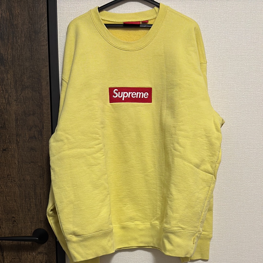 Supreme Box Logo Crewneck "Pale Yellow" (22FW)