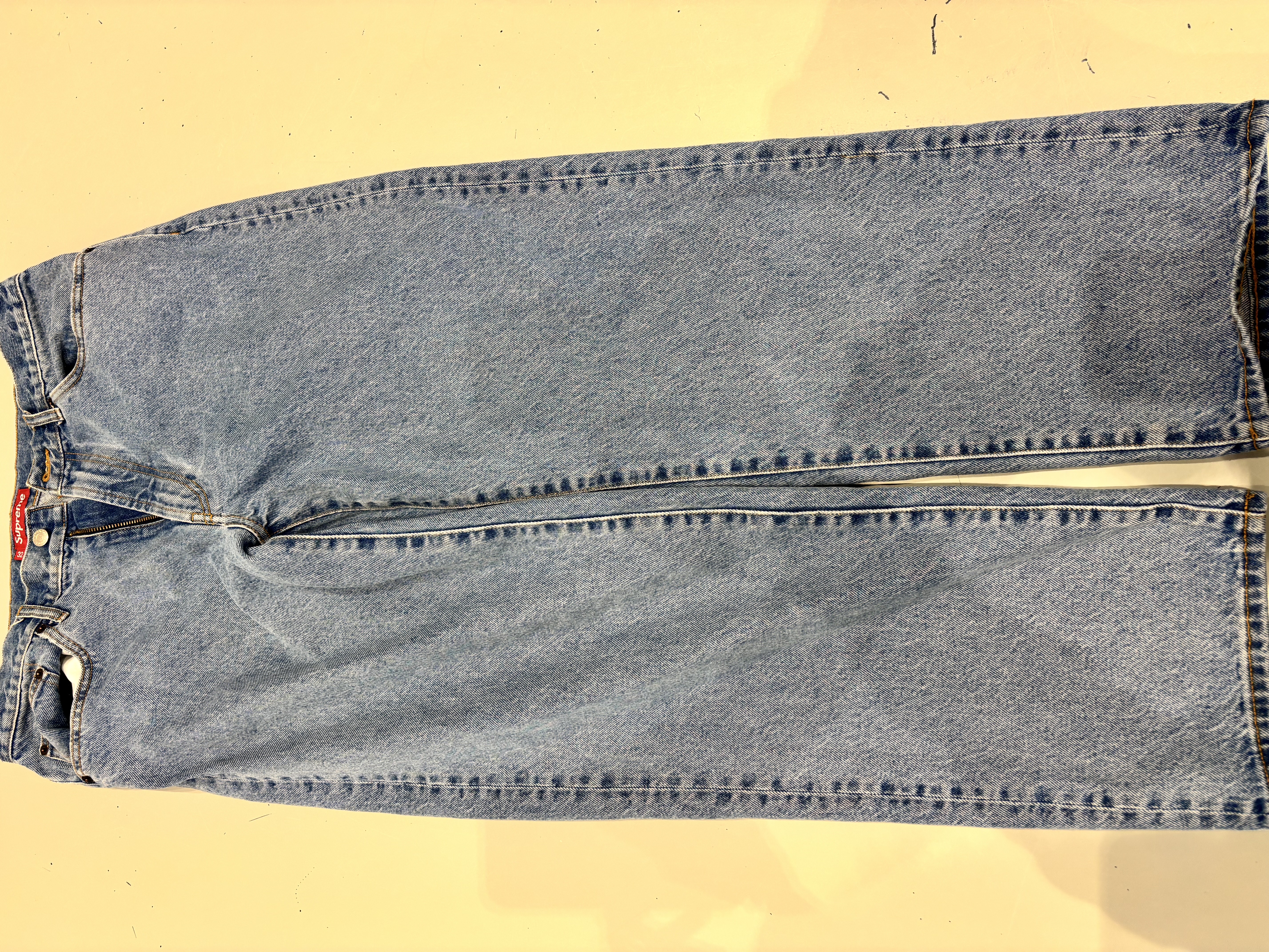 Supreme Baggy Jean (25FW) "Washed Indigo"