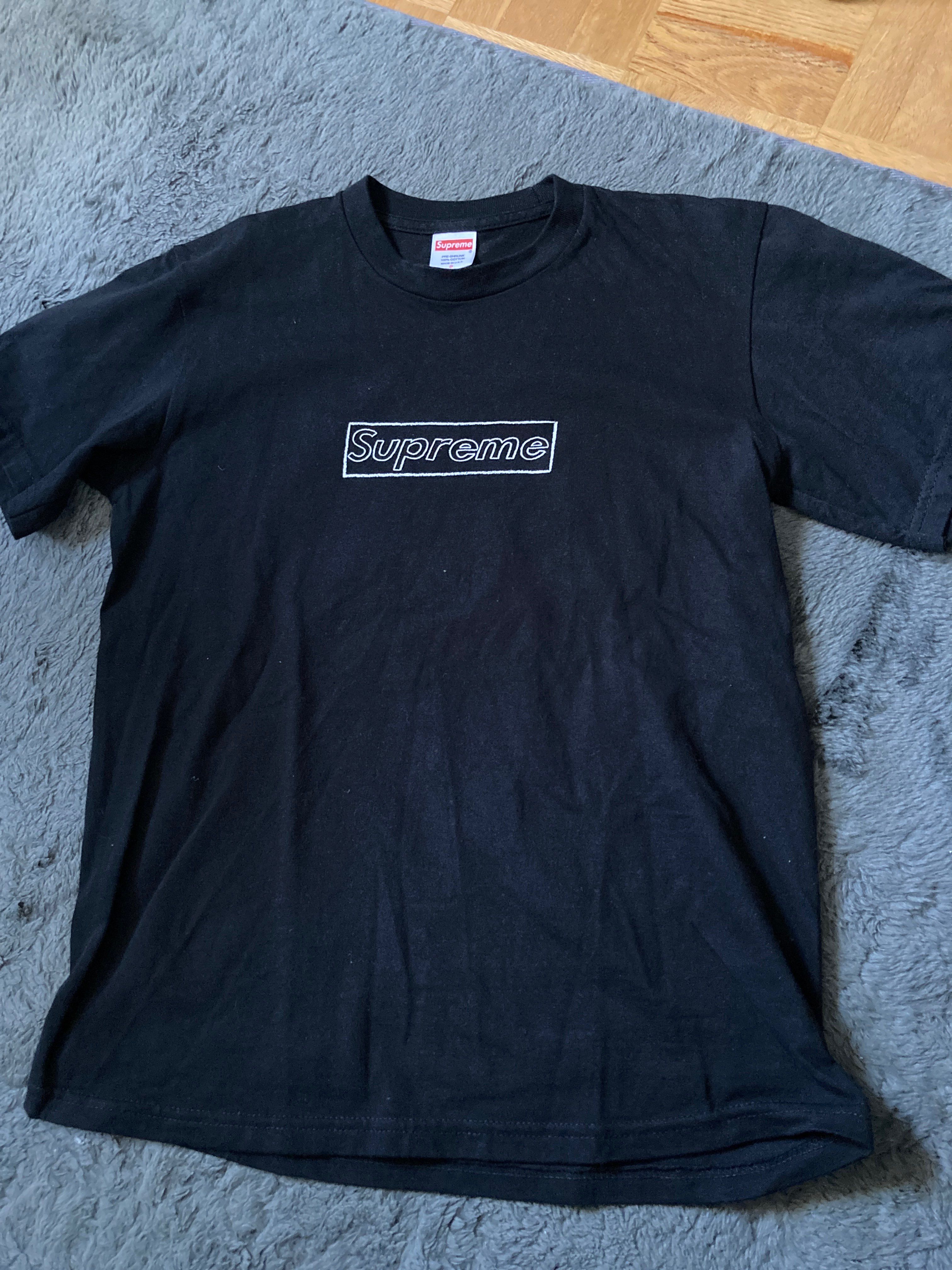 Supreme KAWS Chalk Logo Tee "Black"