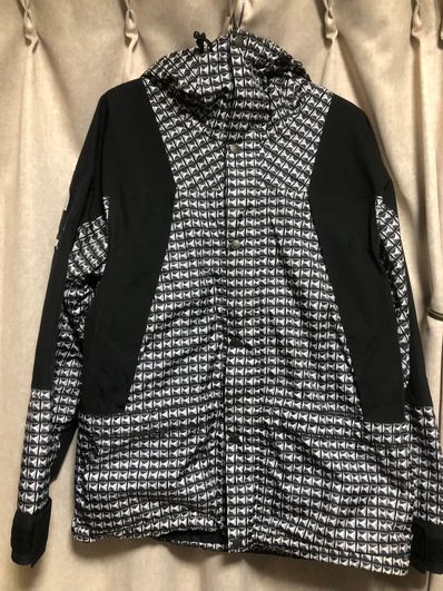 Supreme x The North Face Studded Mountain Light Jacket "Black"