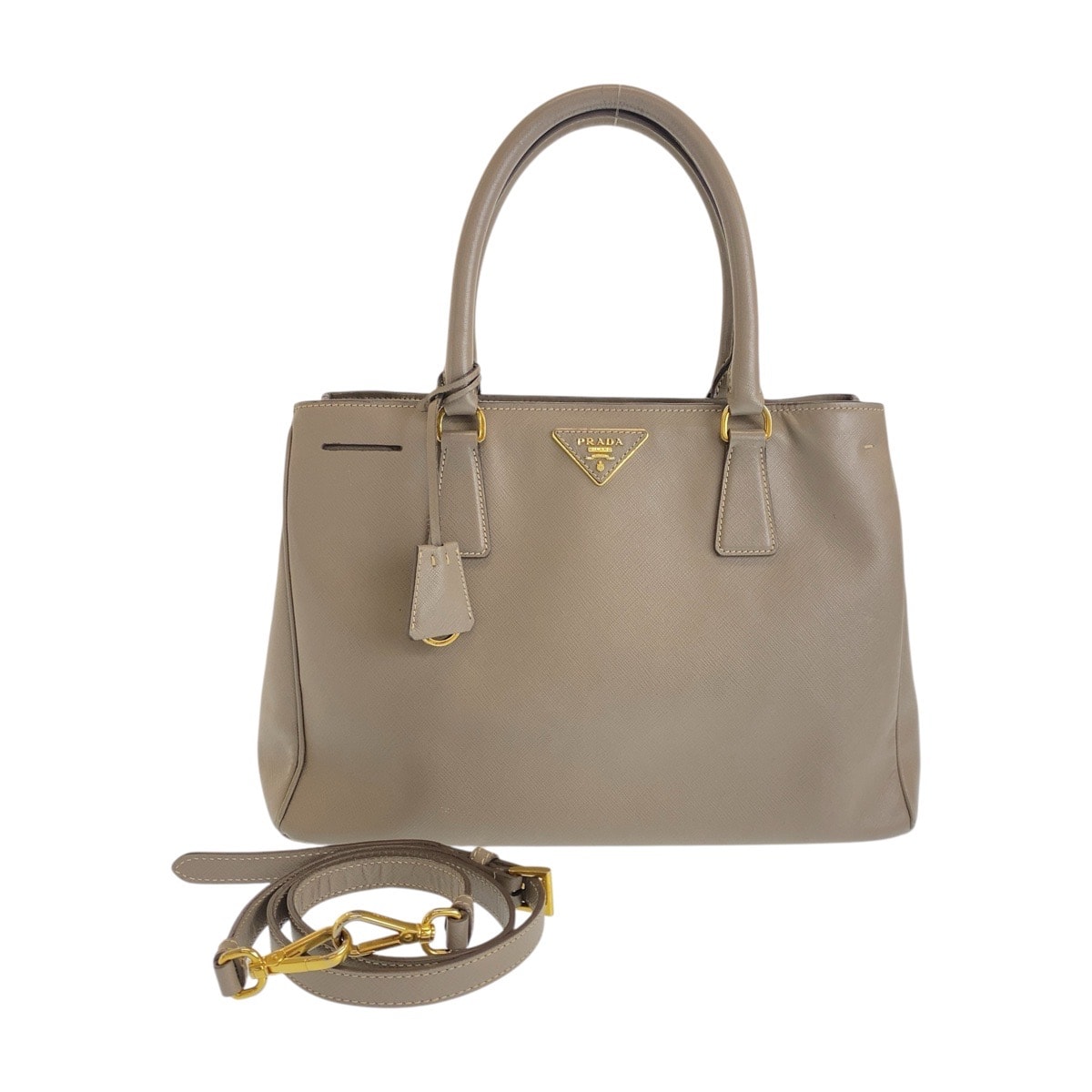 目立った傷や汚れなし】PRADA プラダ サフィアーノ 三角ロゴ