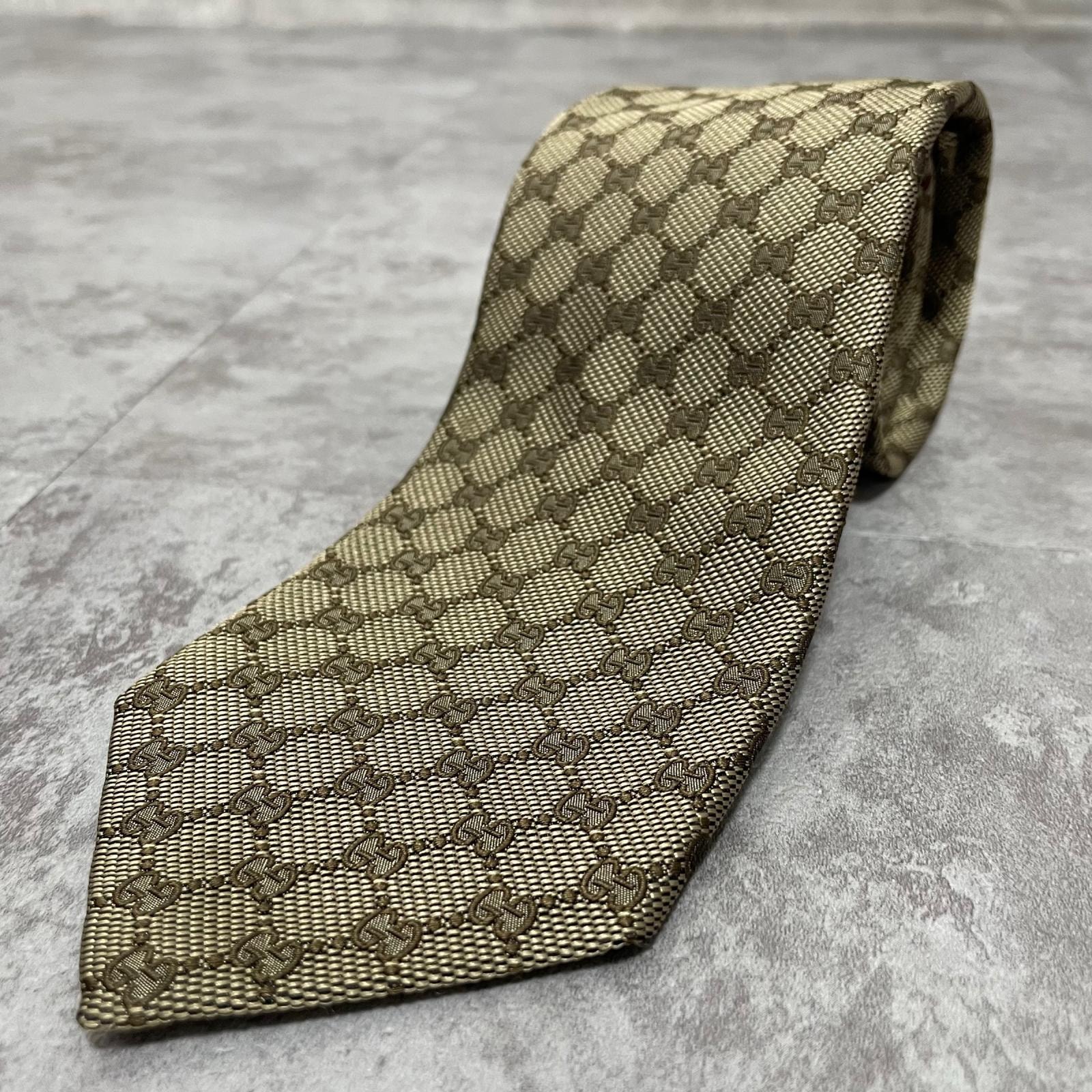 【GUCCI】グッチ インターロッキングG GG柄 ダイヤ格子 ジャカード 総柄 ネクタイ ベージュ ゴールド 金 イタリア製 メンズ ビジネス ロゴ