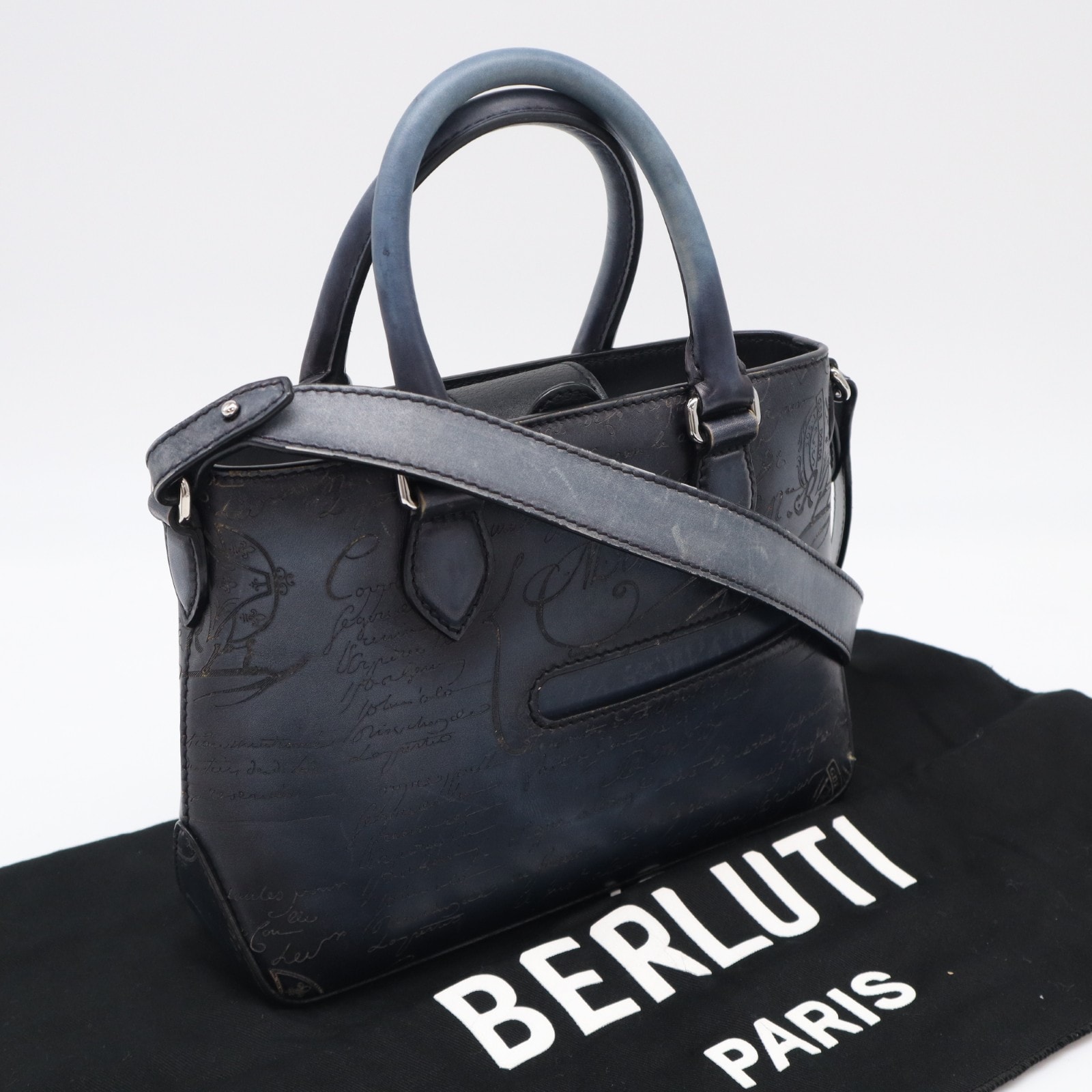 Berluti ベルルッティ ヴェネチア カーフレザー トゥジュール ガリバー メッセンジャー 257783 2wayハンドバッグ ネイビー カーフレザー メンズ