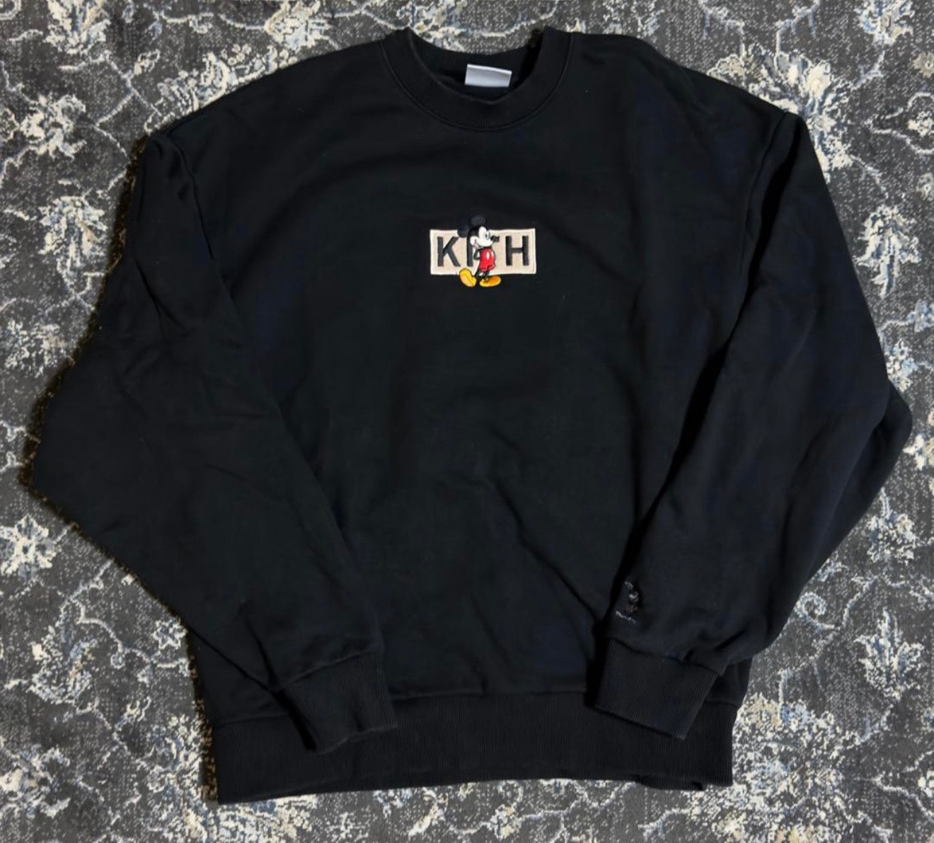 Kith x Disney Mickey & Friends Cyber Monday Mickey Classic Logo Crewneck "Black"