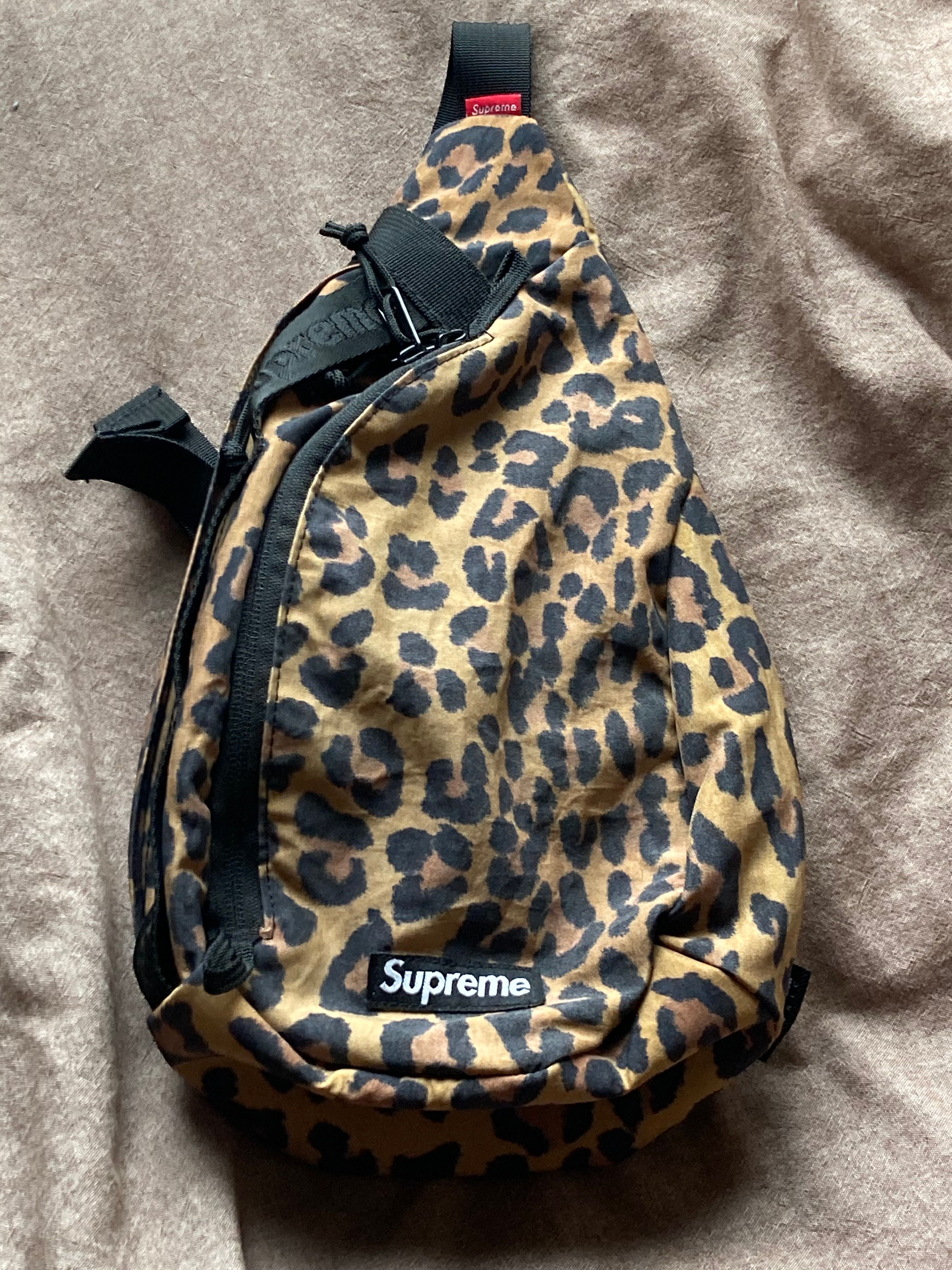 Supreme 20FW Sling Bag 4L 