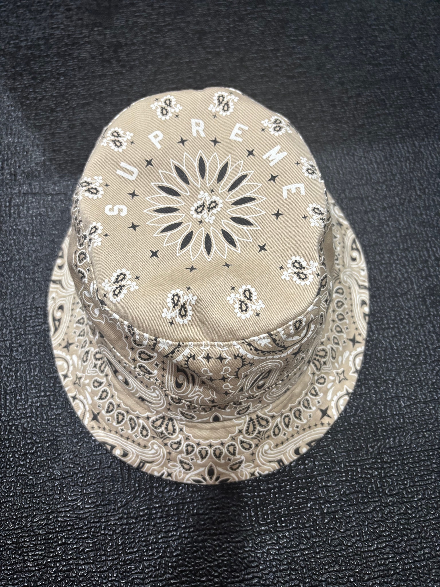 Supreme Bandana Crusher "Tan"