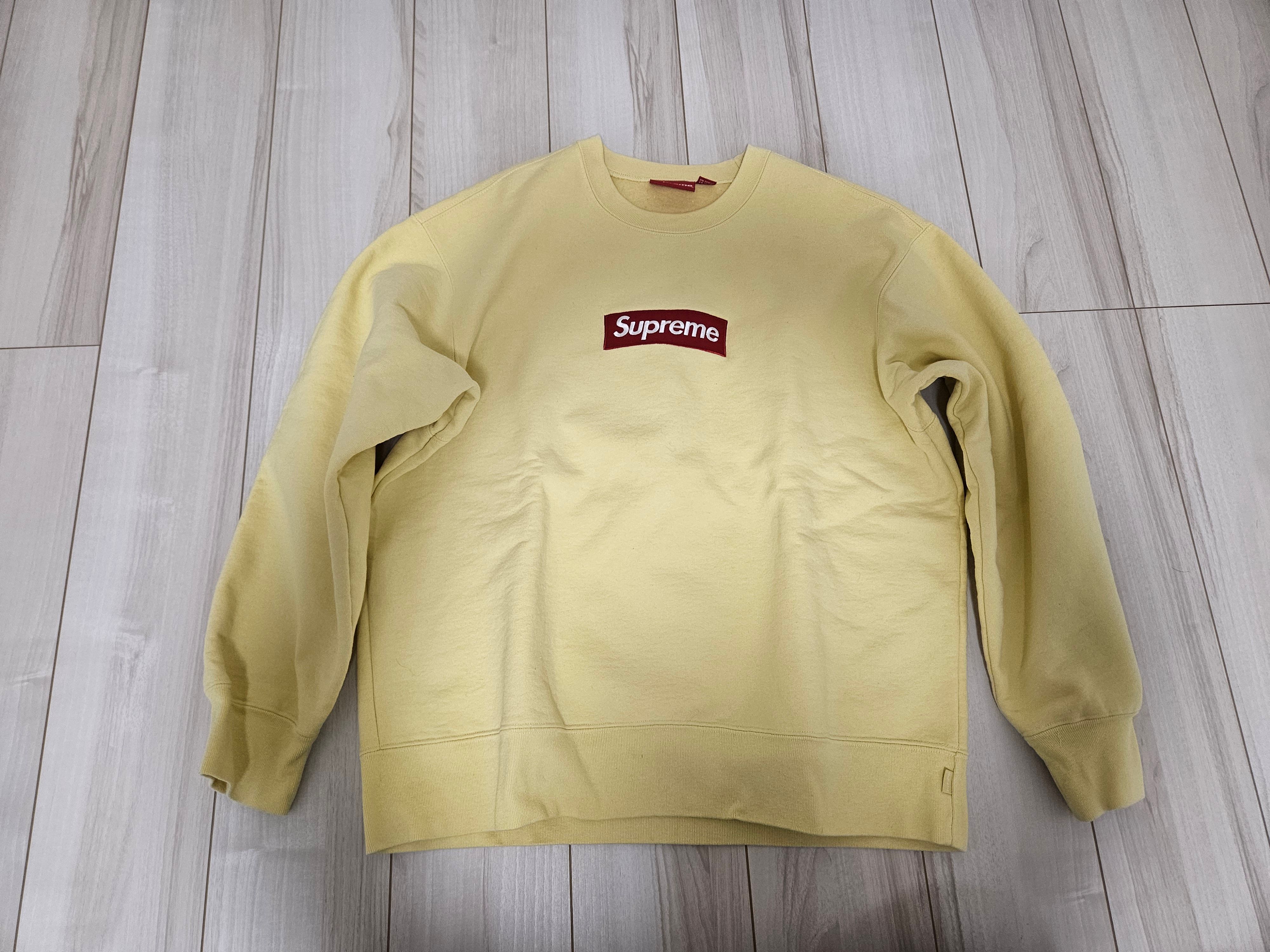 Supreme Box Logo Crewneck "Pale Yellow" (22FW)