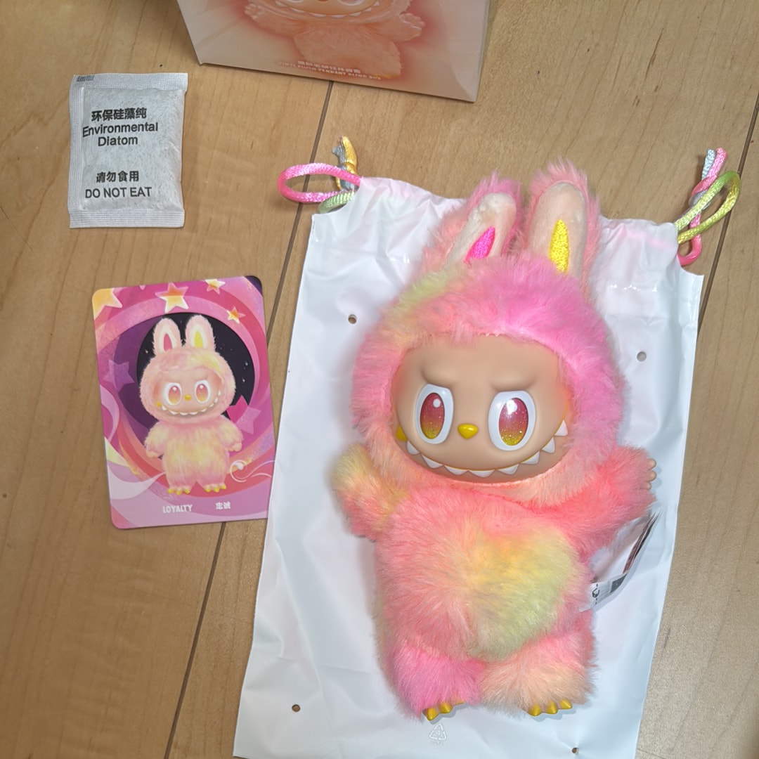 POP MART THE MONSTERS (LABUBU) Big into Energy Series Plush Pendant LOYALTY