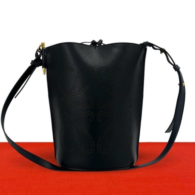 LOEWE ロエベ ゲート バケット アナグラム レザー ショルダーバッグ ブラック
26540