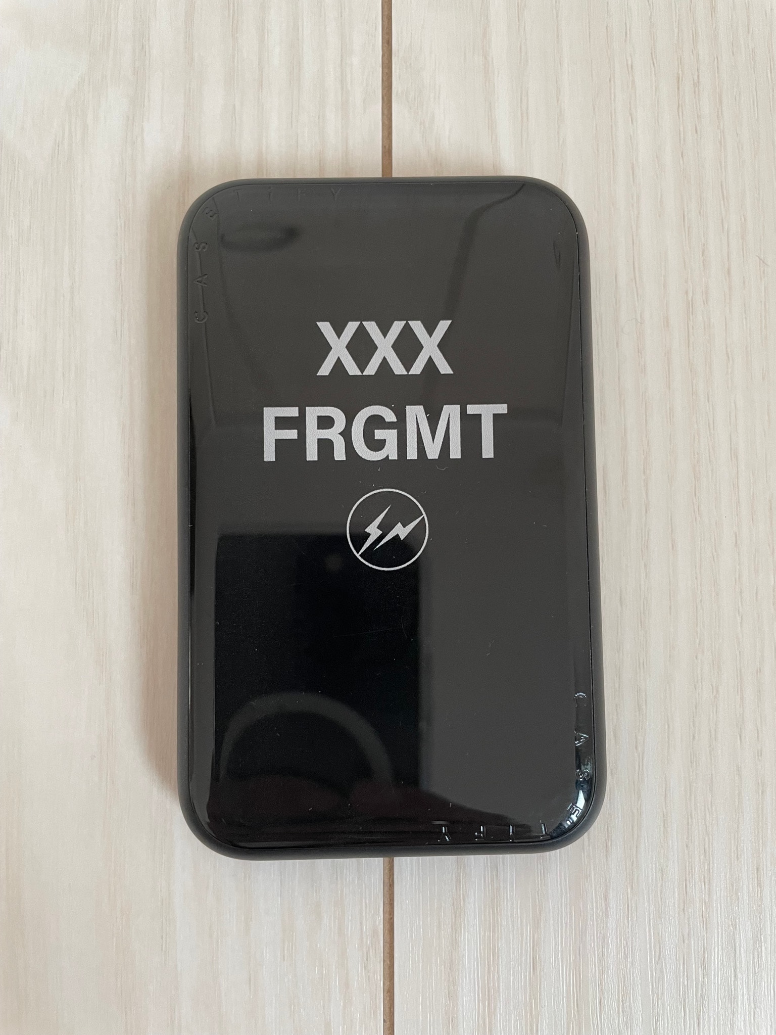 GOD SELECTION XXX x fragment design x CASETiFY Power Bank "Black"