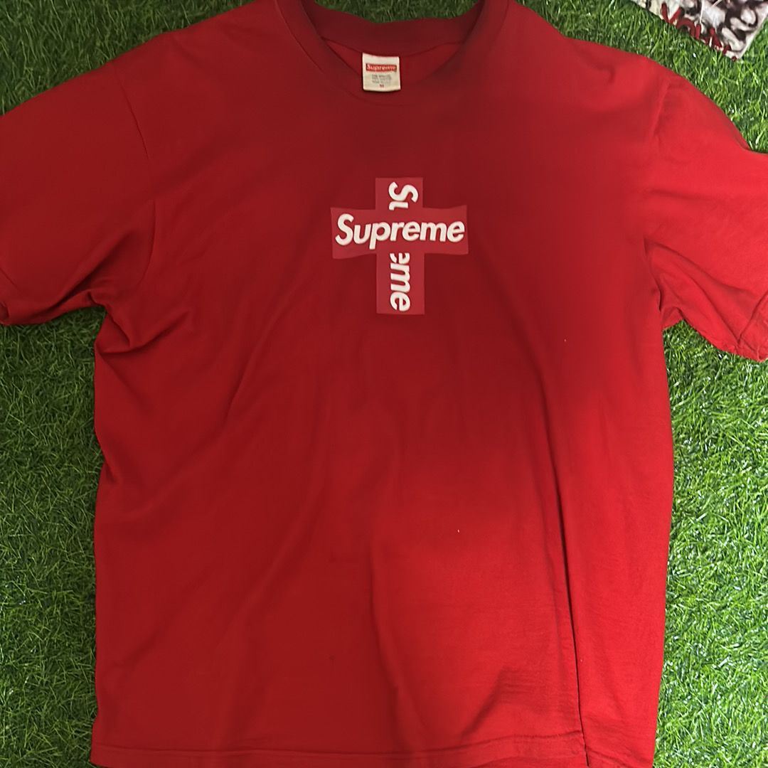 シュプリーム クロス ボックス ロゴ Tシャツ "レッド"
