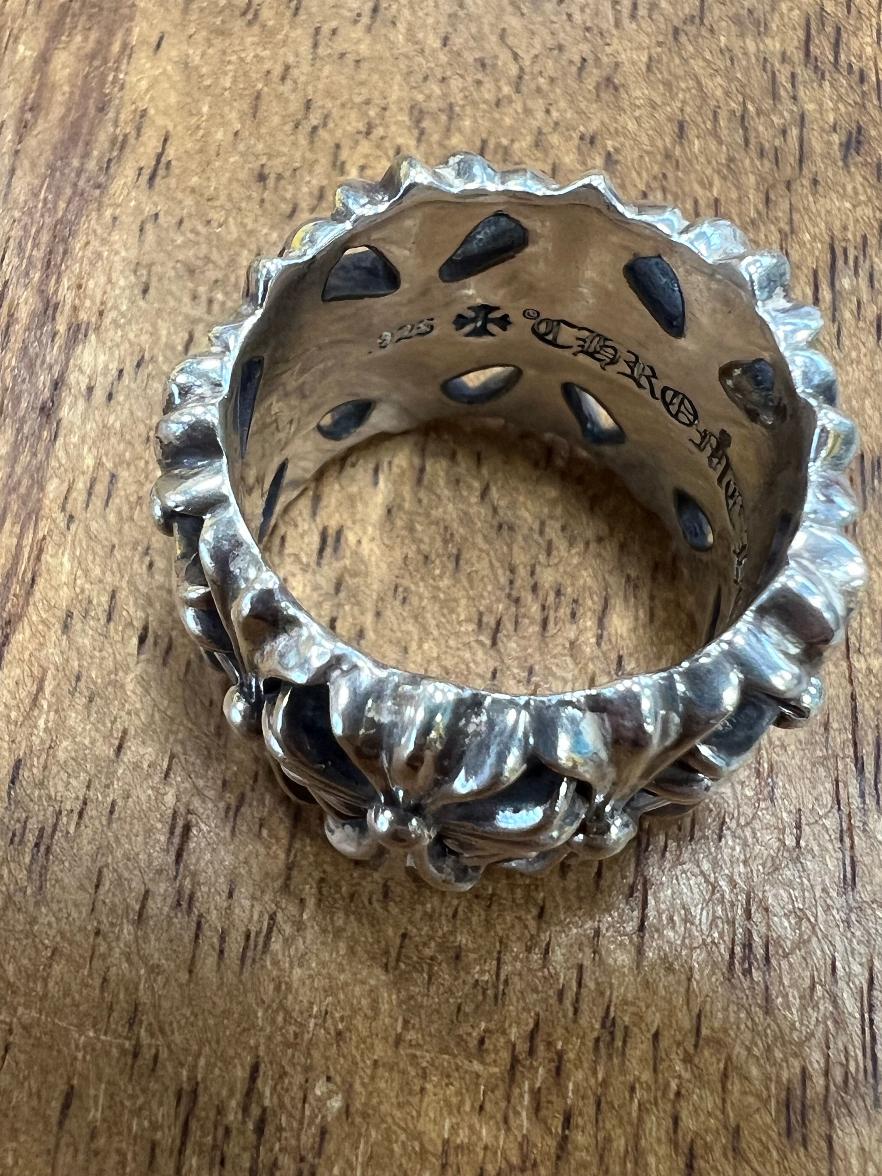 Chrome Hearts Cemetery Cross Ring "Silver"