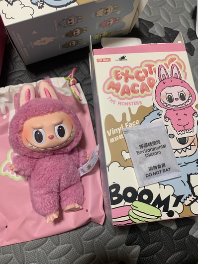 POP MART THE MONSTERS (LABUBU) Exciting Macaron Plush Series LYCHEE BERRY
