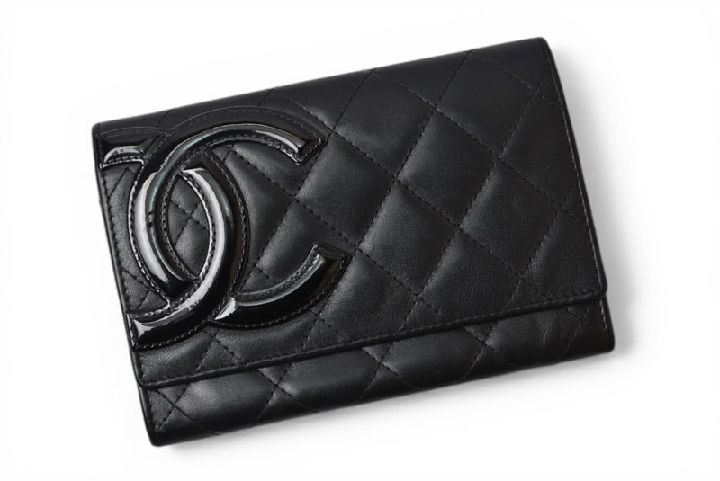 シャネルA26722 二つ折り財布 ユニセックス