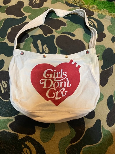 HUMAN MADE Girls Don ’t Cry PARERBOY BAG GDC "White" / VERDY