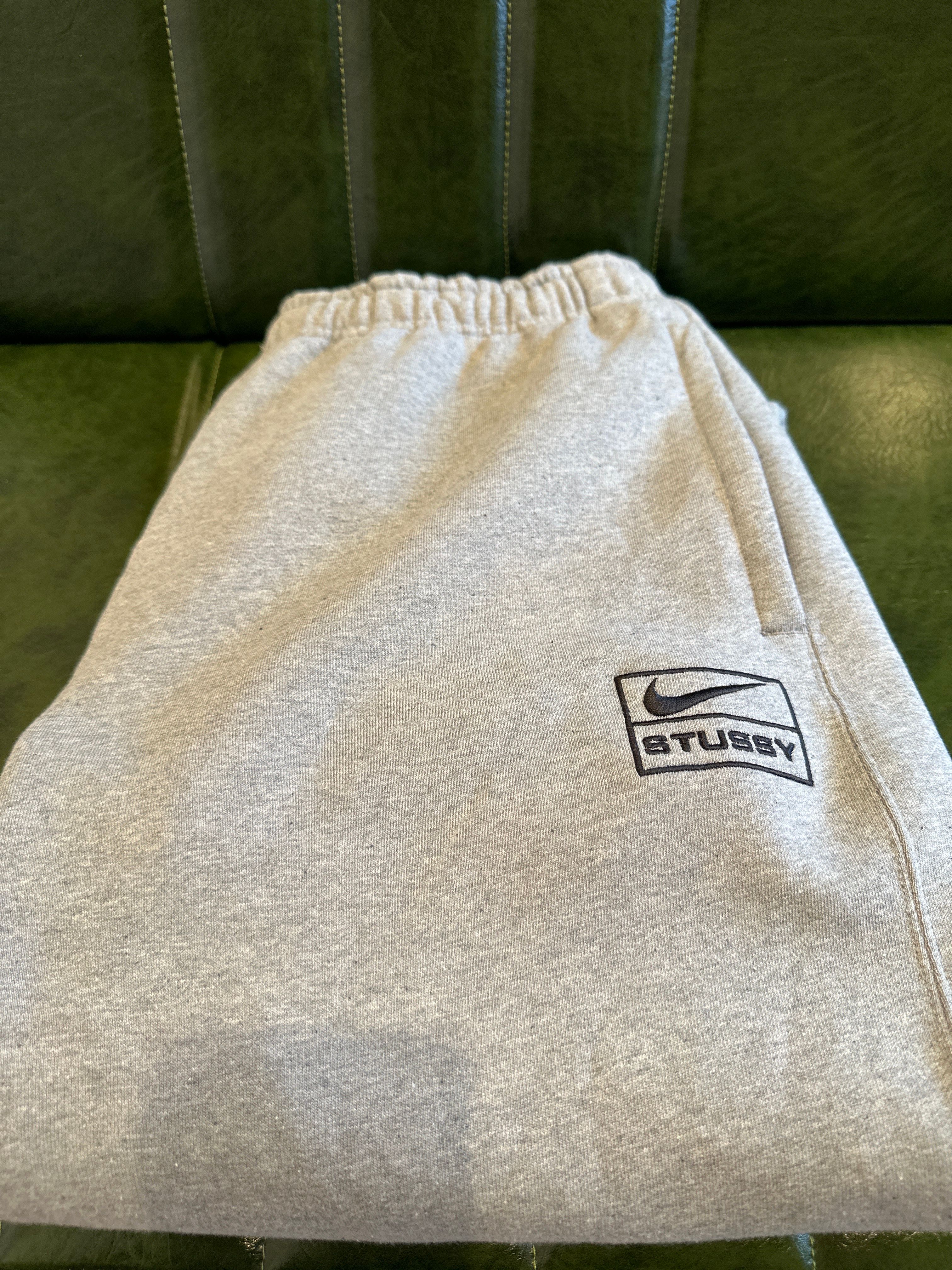 Stussy x Nike Fleece Pants (US Size) "Grey" DO9340-063