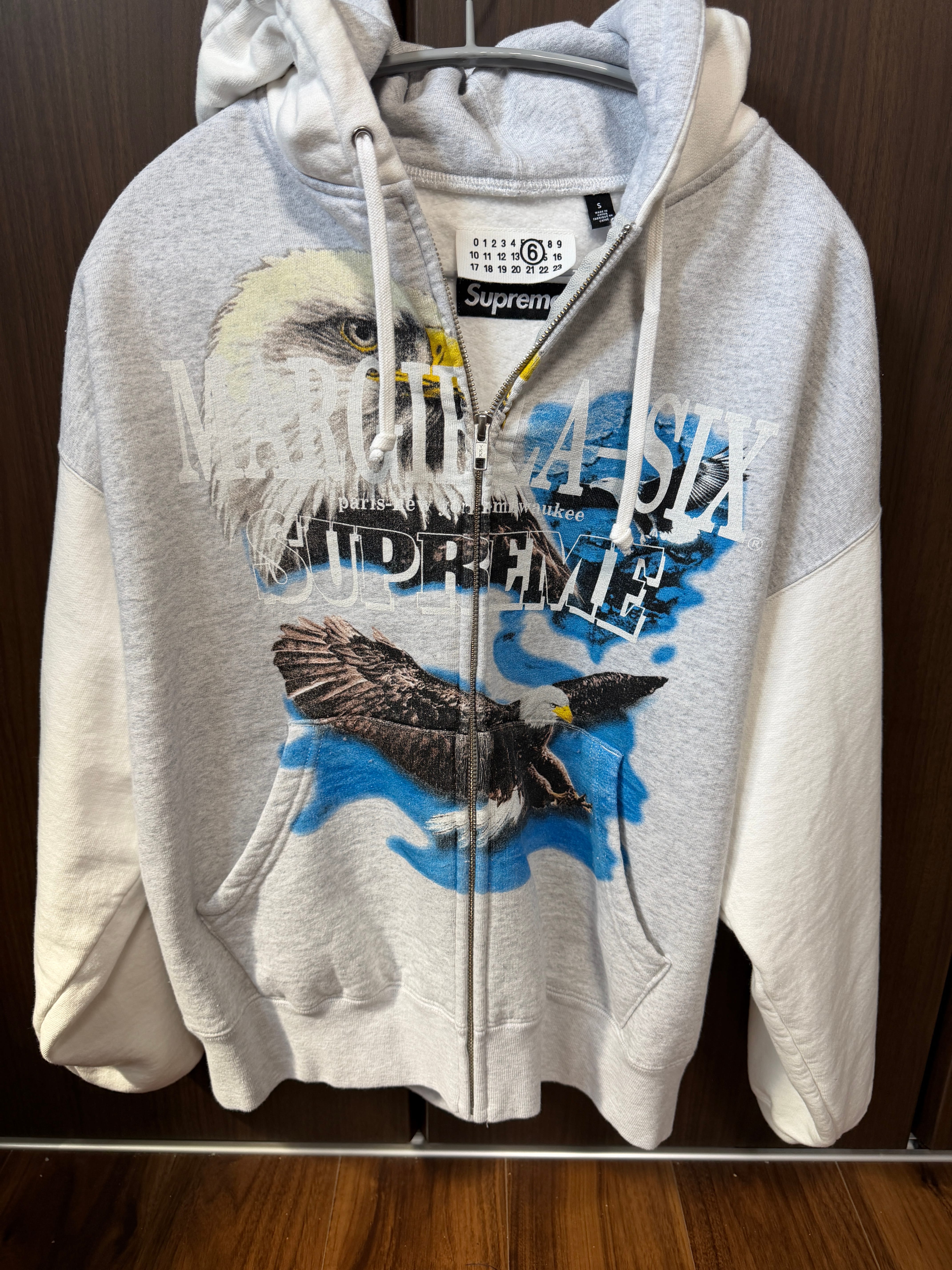 Supreme x MM6 Maison Margiela Eagle Zip Up Hooded Sweatshirt "Ash Grey"