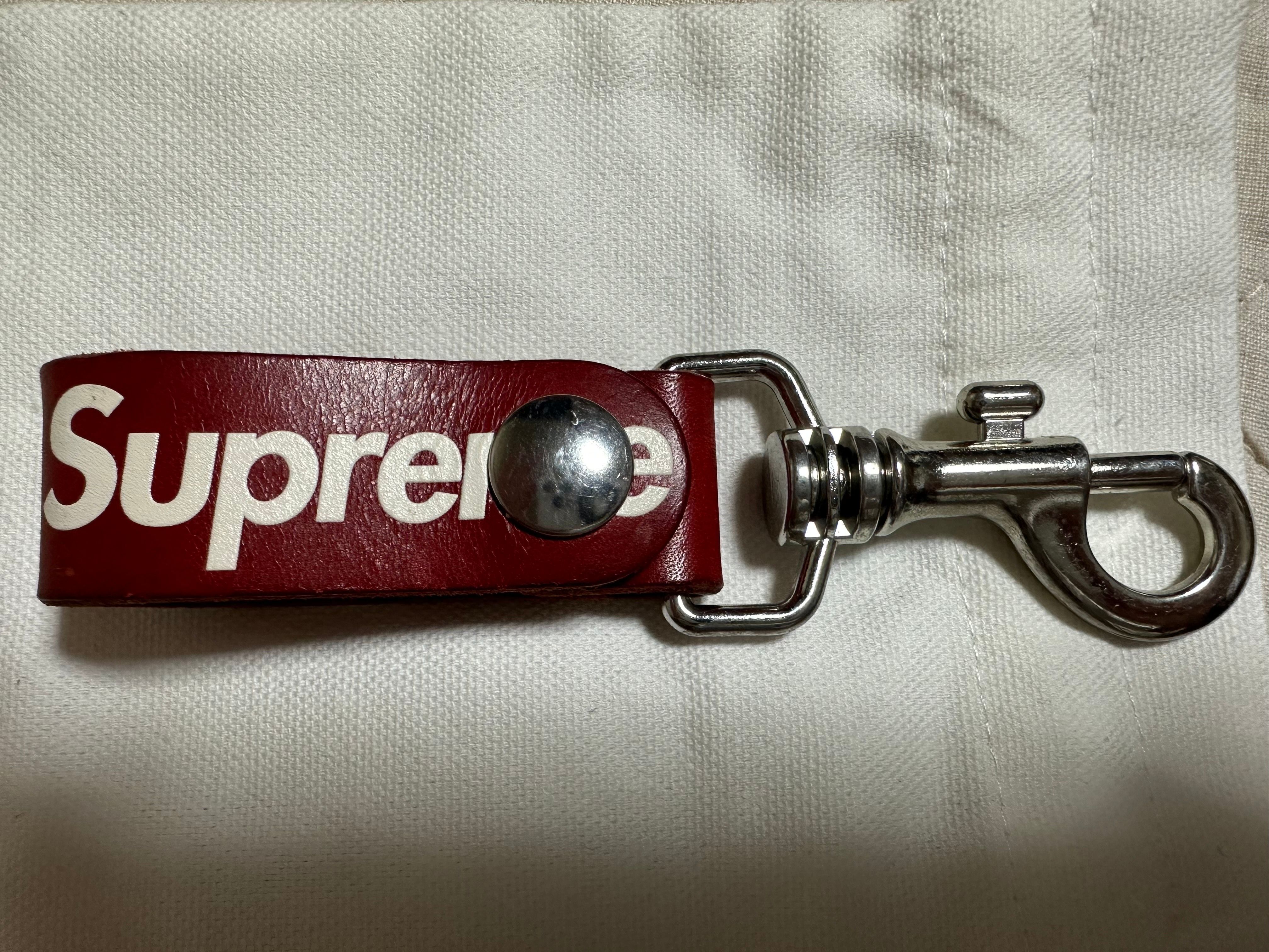 Supreme Leather Key Loop "Red"