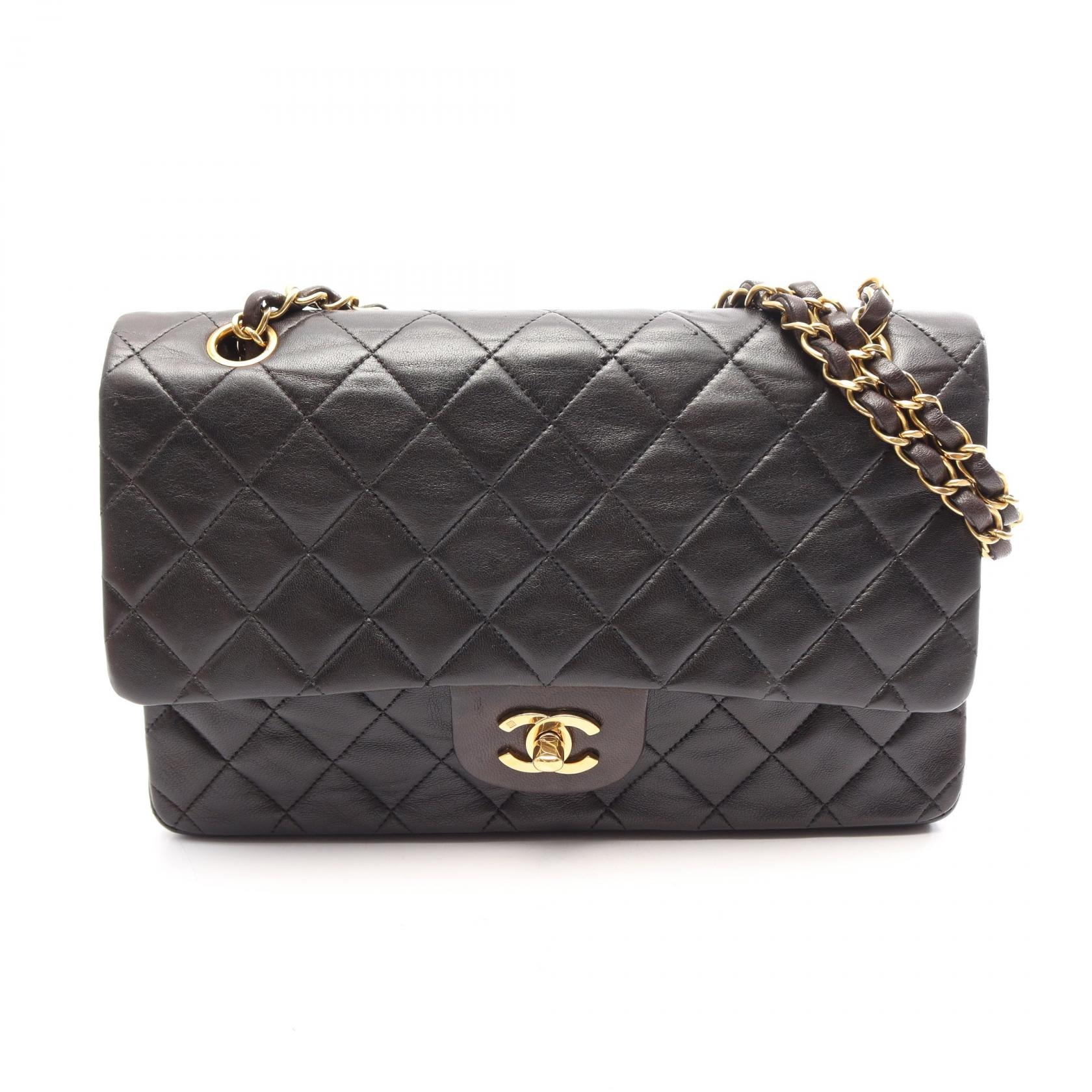 シャネル CHANEL マトラッセ Wフラップ ショルダーバッグ バッグ ラムスキン(羊革) レディース ブラック系 【中古】