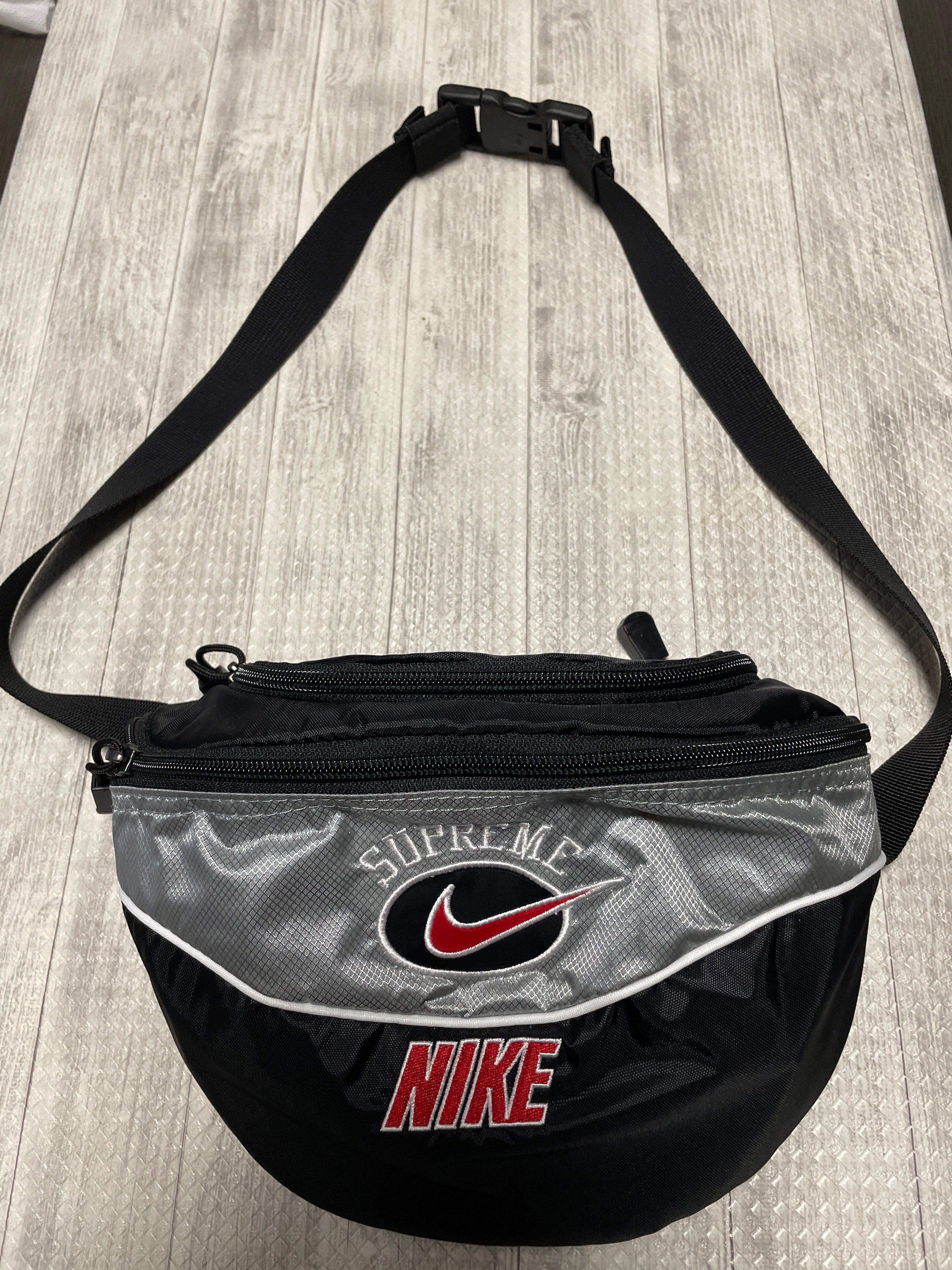 Supreme / Nike Shoulder Bag "Silver"
