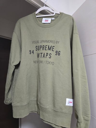 Supreme / WTAPS Crewneck "Light Olive"