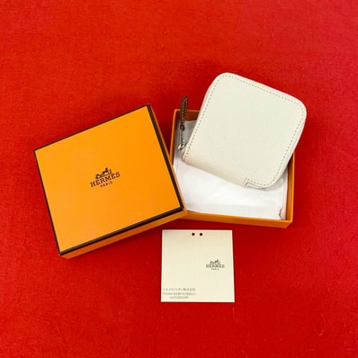 HERMES エルメス アザップ コンパクト シルクイン ヴォーエプソン コインケース ホワイト
43839